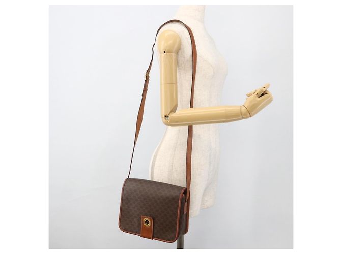 Céline CELINE Macadam Canvas Circle Shoulder Bag PVC Leather Brown Gold - vista 25