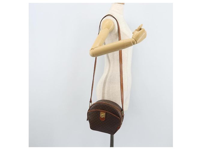 Céline CELINE Macadam Canvas Shoulder Bag PVC Leather Brown Gold - vista 25