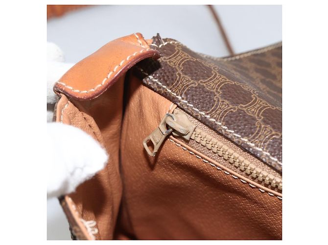 Céline CELINE Macadam Canvas Circle Shoulder Bag PVC Leather Brown Gold - vista 22