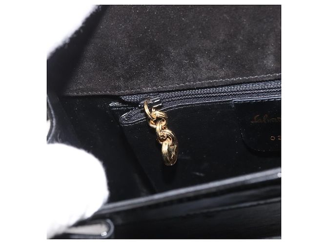 Salvatore Ferragamo Gancini Hand Bag Patent leather 2way Black Gold - vista 26