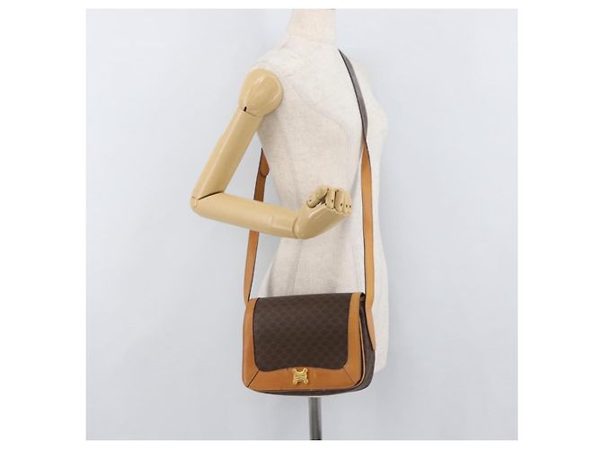 Céline CELINE Macadam Canvas Shoulder Bag PVC Leather Brown Gold - vista 23
