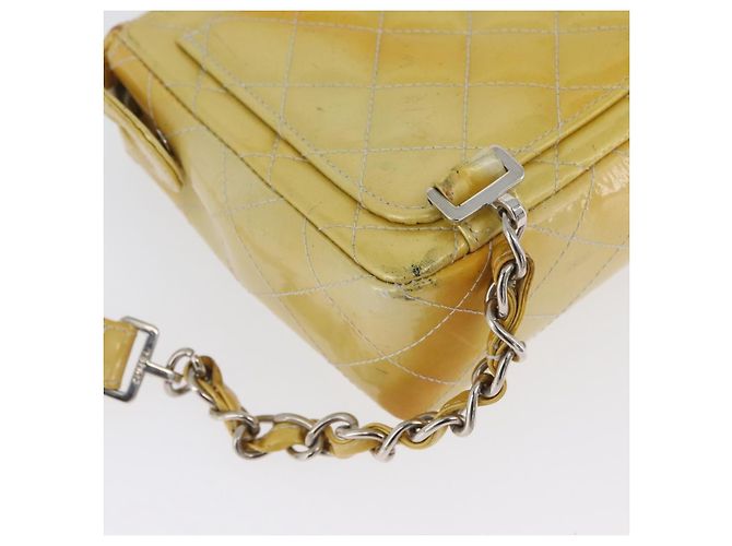 CHANEL Matelasse Backpack Patent leather Yellow Silver CC - vista 13