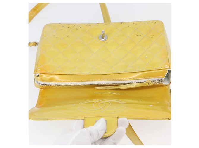CHANEL Matelasse Backpack Patent leather Yellow Silver CC - vista 16