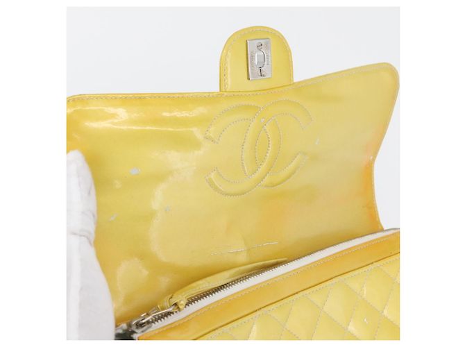 CHANEL Matelasse Backpack Patent leather Yellow Silver CC - vista 17