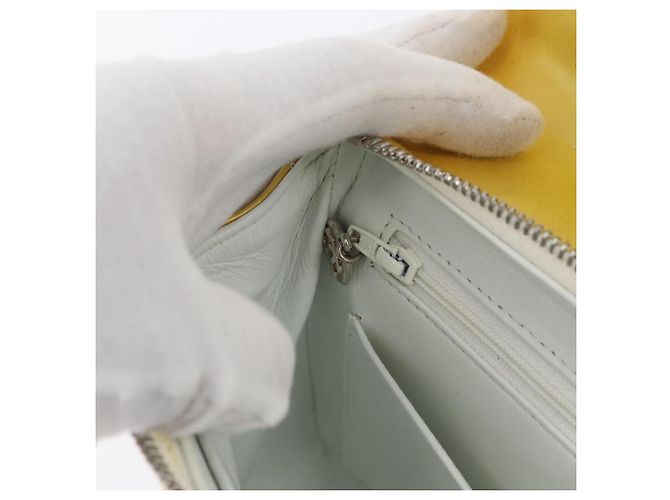 CHANEL Matelasse Backpack Patent leather Yellow Silver CC - vista 26