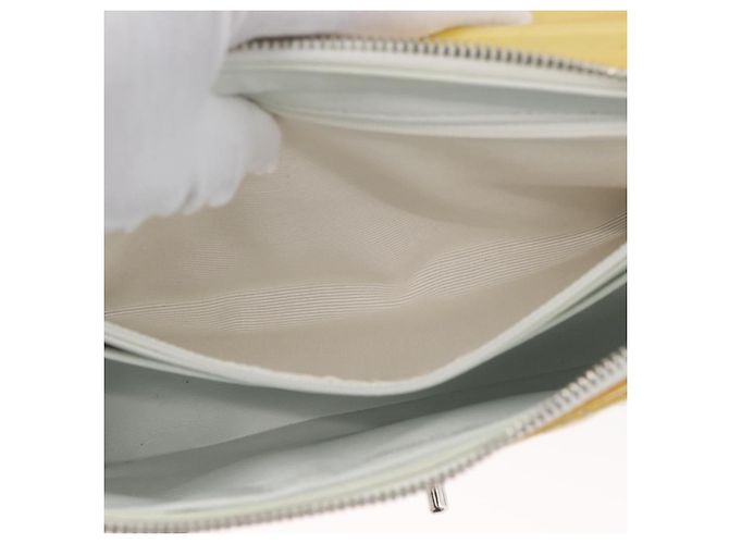 CHANEL Matelasse Backpack Patent leather Yellow Silver CC - vista 27
