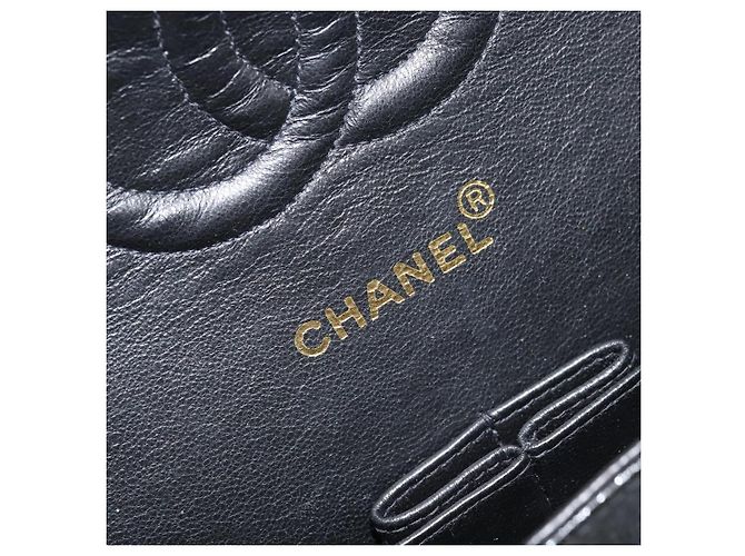 CHANEL Matelasse Chain Shoulder Bag Leather Black Gold CC - vista 20