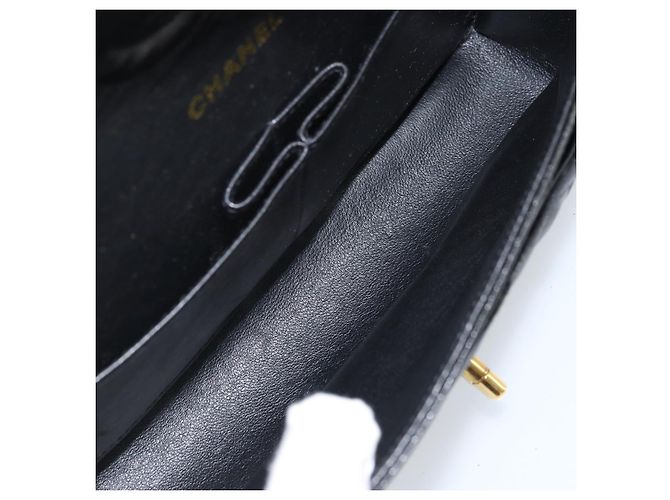 CHANEL Matelasse Chain Shoulder Bag Leather Black Gold CC - vista 21