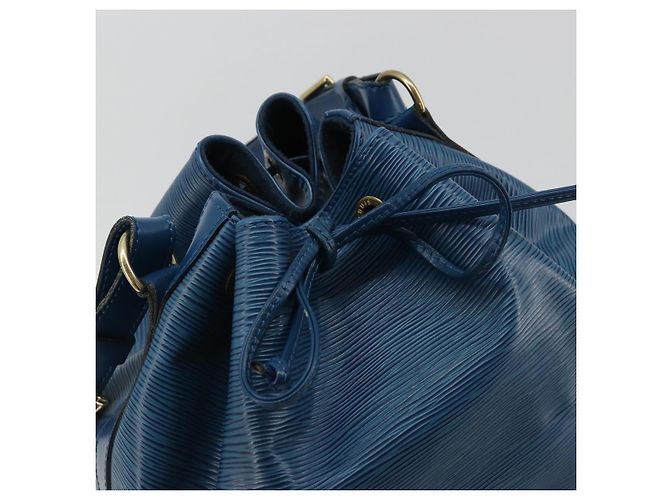 LOUIS VUITTON Epi Petit Noe Shoulder Bag Blue M44105 LV - vista 14