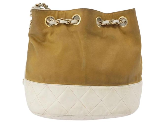 CHANEL Matelasse Drawstring Chain Shoulder Bag Leather Beige Gold CC - vista 2