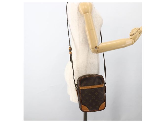 LOUIS VUITTON Monogram Danube Shoulder Bag M45266 LV - vista 22