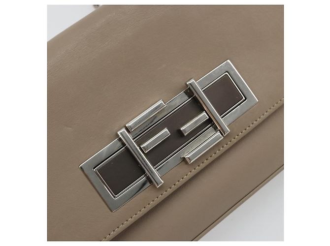 FENDI Chain Trebuquette Shoulder Bag Leather Beige Silver - vista 14