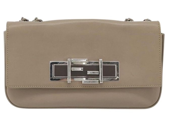 FENDI Chain Trebuquette Shoulder Bag Leather Beige Silver - vista 2