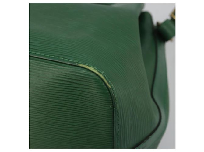 LOUIS VUITTON Epi Petit Noe Shoulder Bag Green M44104 LV - vista 15