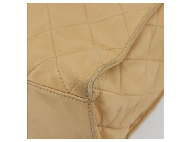CHANEL Matelasse Shoulder Bag Lamb Skin Beige Gold CC - vista 16