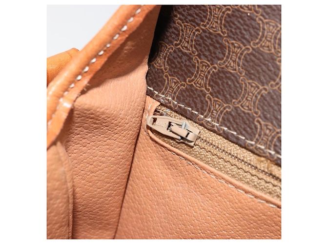 Céline CELINE Macadam Canvas Circle Shoulder Bag PVC Leather Brown Gold - vista 21