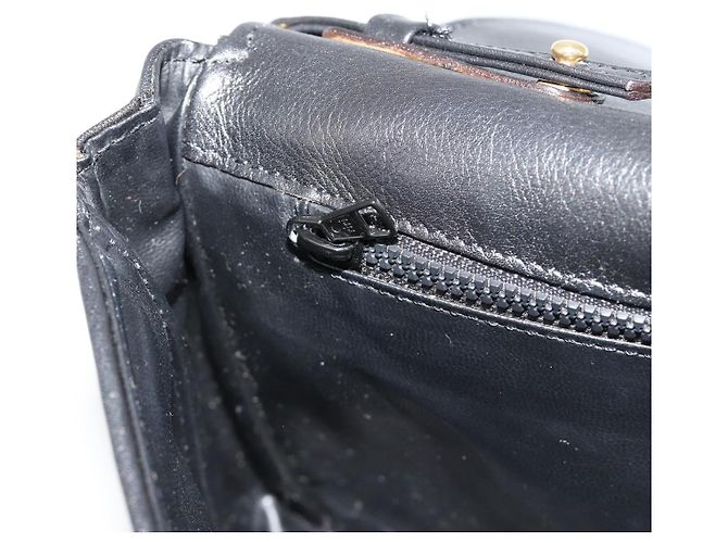Céline CELINE Chain Shoulder Bag Leather Black Gold - vista 20