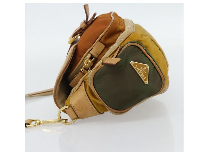Bolso de hombro PRADA Nylon Canvas Beige Gold - vista 3