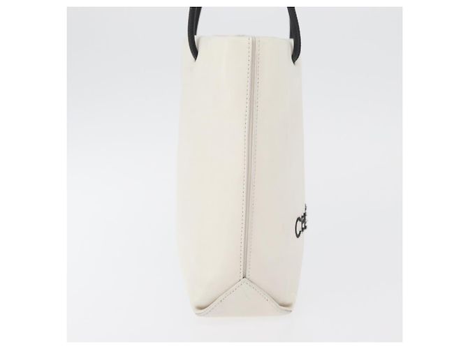 CHANEL Essential Hand Bag Leather White CC - vista 4