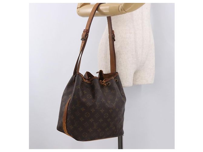LOUIS VUITTON Monogram Petit Noe Shoulder Bag M42226 LV - vista 23