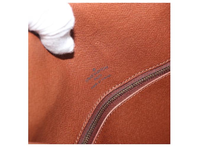 LOUIS VUITTON Monogram Saint Cloud GM Shoulder Bag M51242 LV - vista 16