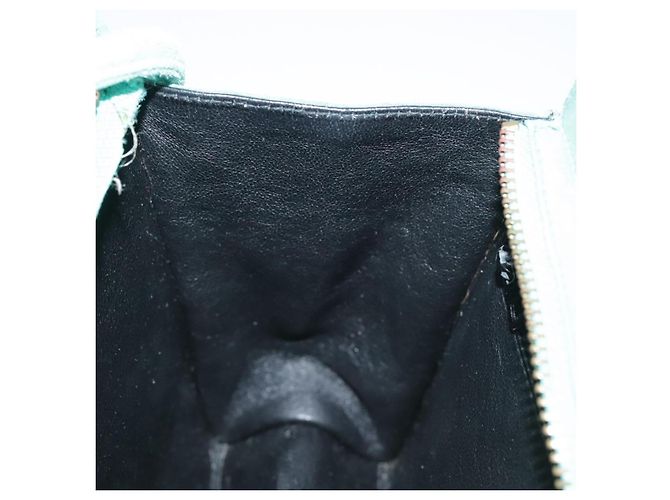 Borsa a tracolla CHANEL con cuciture a V, in nylon, verde e oro, con logo CC, codice autentico 107879. - vista 21