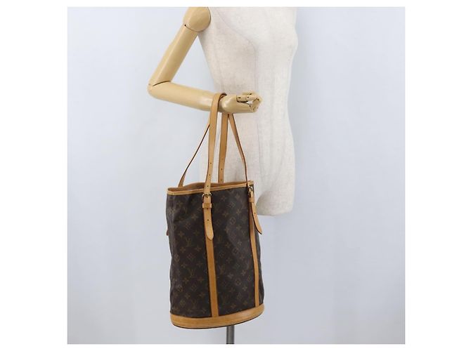 LOUIS VUITTON Monogram Bucket GM Shoulder Bag M42236 LV - vue 22