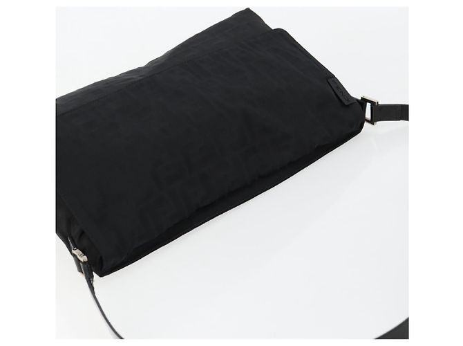 FENDI Zucca Canvas Shoulder Bag Black Silver - vista 6