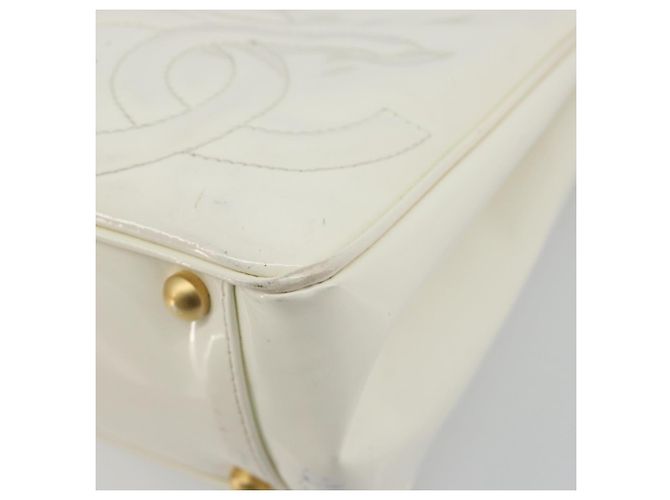 CHANEL Triple Coco Hand Bag Patent leather White CC - vista 10