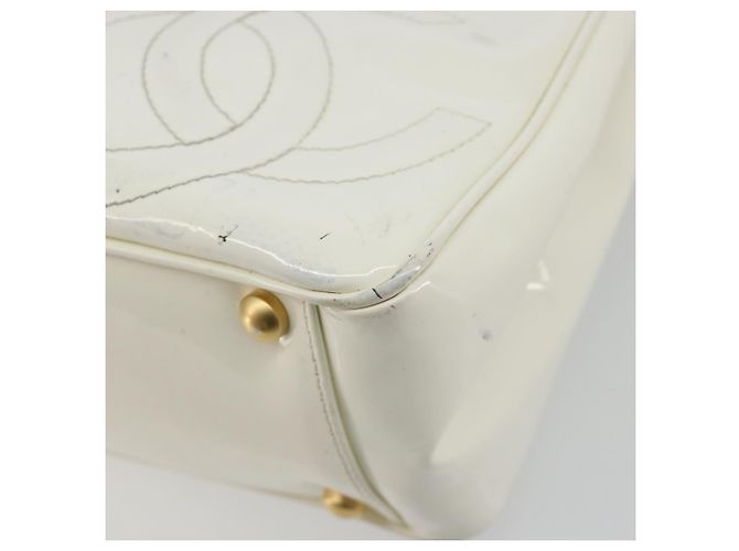 CHANEL Triple Coco Hand Bag Patent leather White CC - vista 12