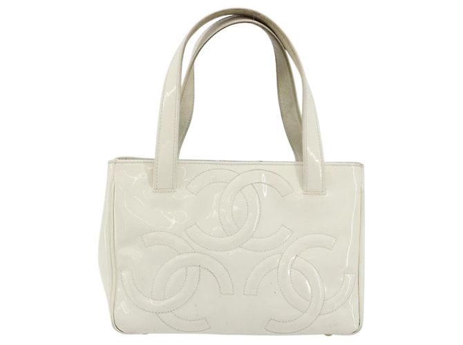CHANEL Triple Coco Hand Bag Patent leather White CC - vista 2