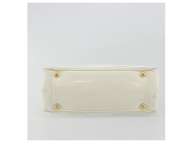 CHANEL Triple Coco Hand Bag Patent leather White CC - vista 9