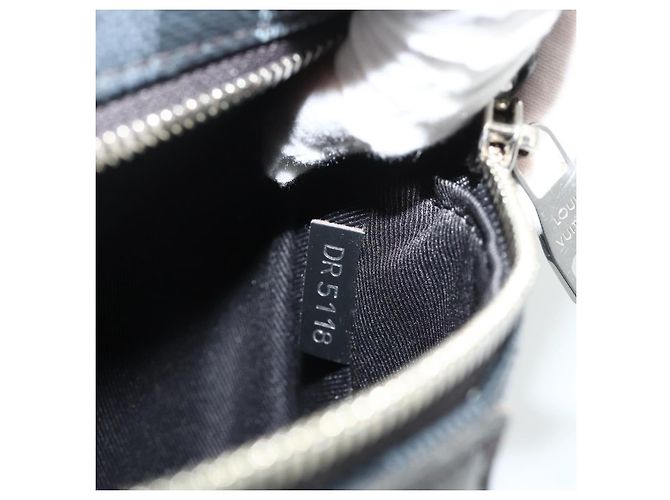 LOUIS VUITTON Damier Graphite Pixel George Backpack N40084 LV - vista 12