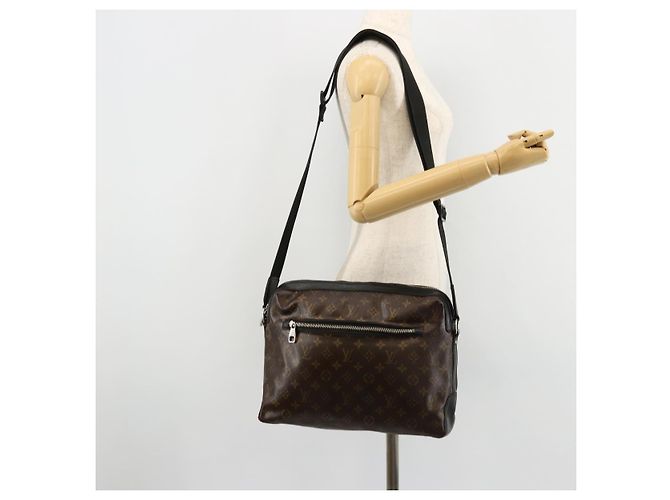 LOUIS VUITTON Monogram Macassar Torres PM Shoulder Bag M40635 LV - vista 23