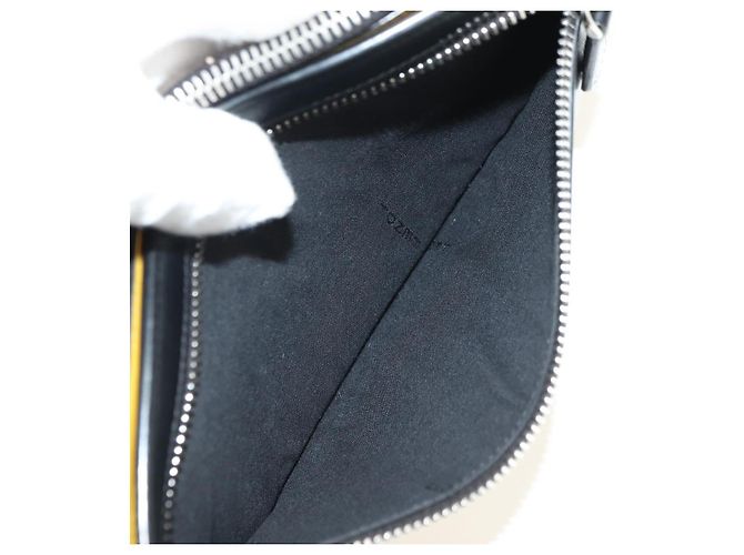 FENDI Bugs Monster Shoulder Bag Leather Black Silver - vista 20