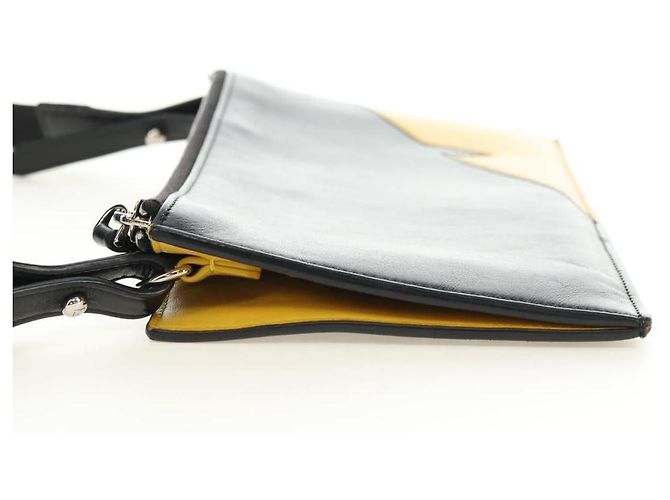 FENDI Bugs Monster Shoulder Bag Leather Black Silver - vista 3