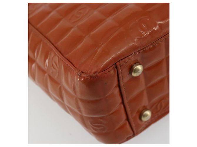 CHANEL Choco Bar Hand Bag Patent leather Orange Gold CC - vista 14