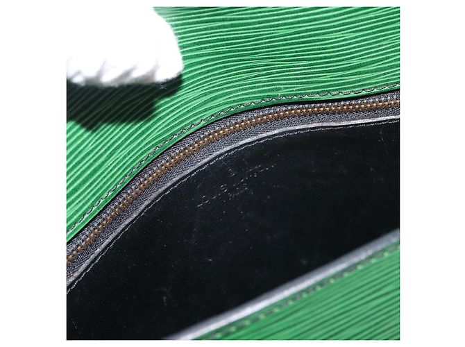 LOUIS VUITTON Epi Saint Cloud GM Shoulder Bag Green M52194 LV - vista 21