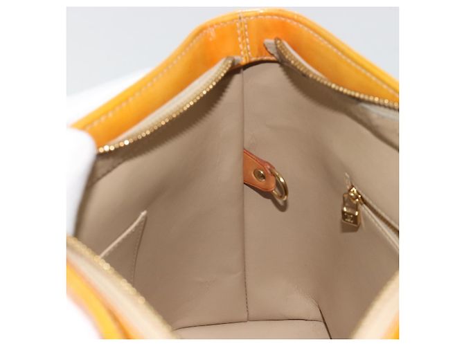 LOUIS VUITTON Monogram Vernis Houston Hand Bag Beige M91004 LV - vista 21