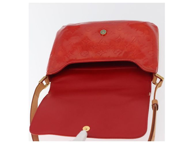 LOUIS VUITTON Monogram Vernis Thompson Street Shoulder Bag Red M91094 - vista 10