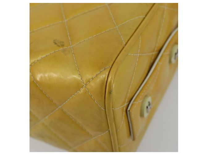 CHANEL Vanity Hand Bag Patent Leather Yellow Silver CC - vista 11