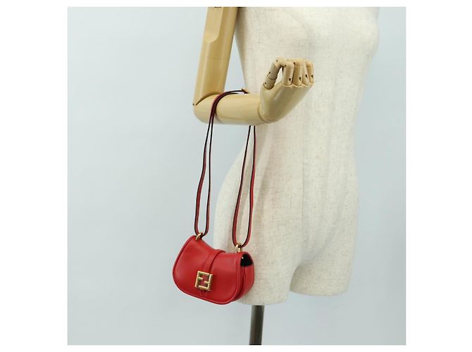 FENDI C'mon Small Shoulder Bag Leather Red Gold - vista 23