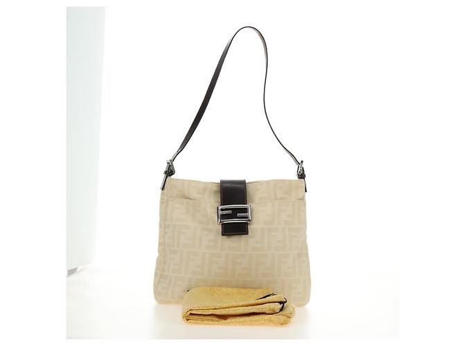 FENDI Zucca Canvas Mamma Baguette Shoulder Bag Ivory Silver - vista 30