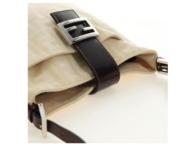 FENDI Zucca Canvas Mamma Baguette Shoulder Bag Ivory Silver - vista 7