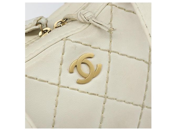 CHANEL Wild Stitch Hand Bag Leather White Gold CC - vista 18