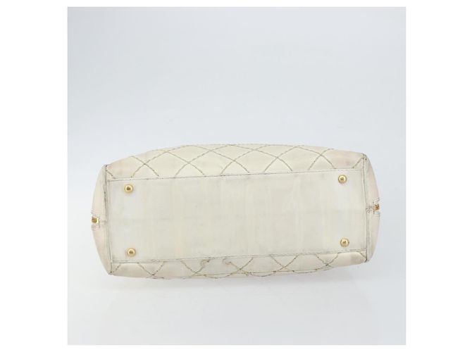 CHANEL Wild Stitch Hand Bag Leather White Gold CC - vista 5