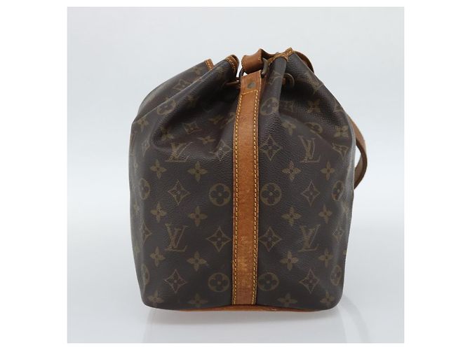 LOUIS VUITTON Monogram Petit Noe Shoulder Bag M42226 LV - vista 3