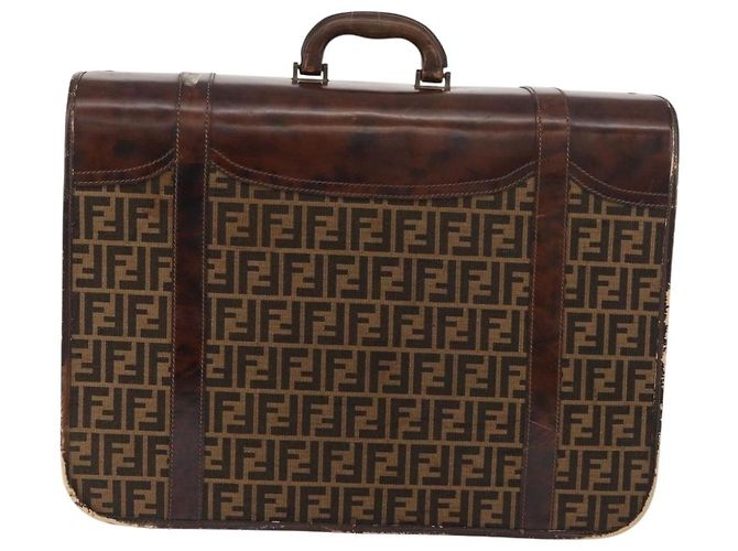 FENDI Zucca Canvas Trunk Black Brown - vista 2