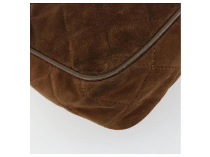 CHANEL Bolsa de Ombro Matelassé com Corrente Camurça Castanho Ouro CC - vista 18
