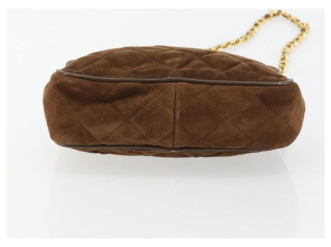 CHANEL Bolsa de Ombro Matelassé com Corrente Camurça Castanho Ouro CC - vista 5